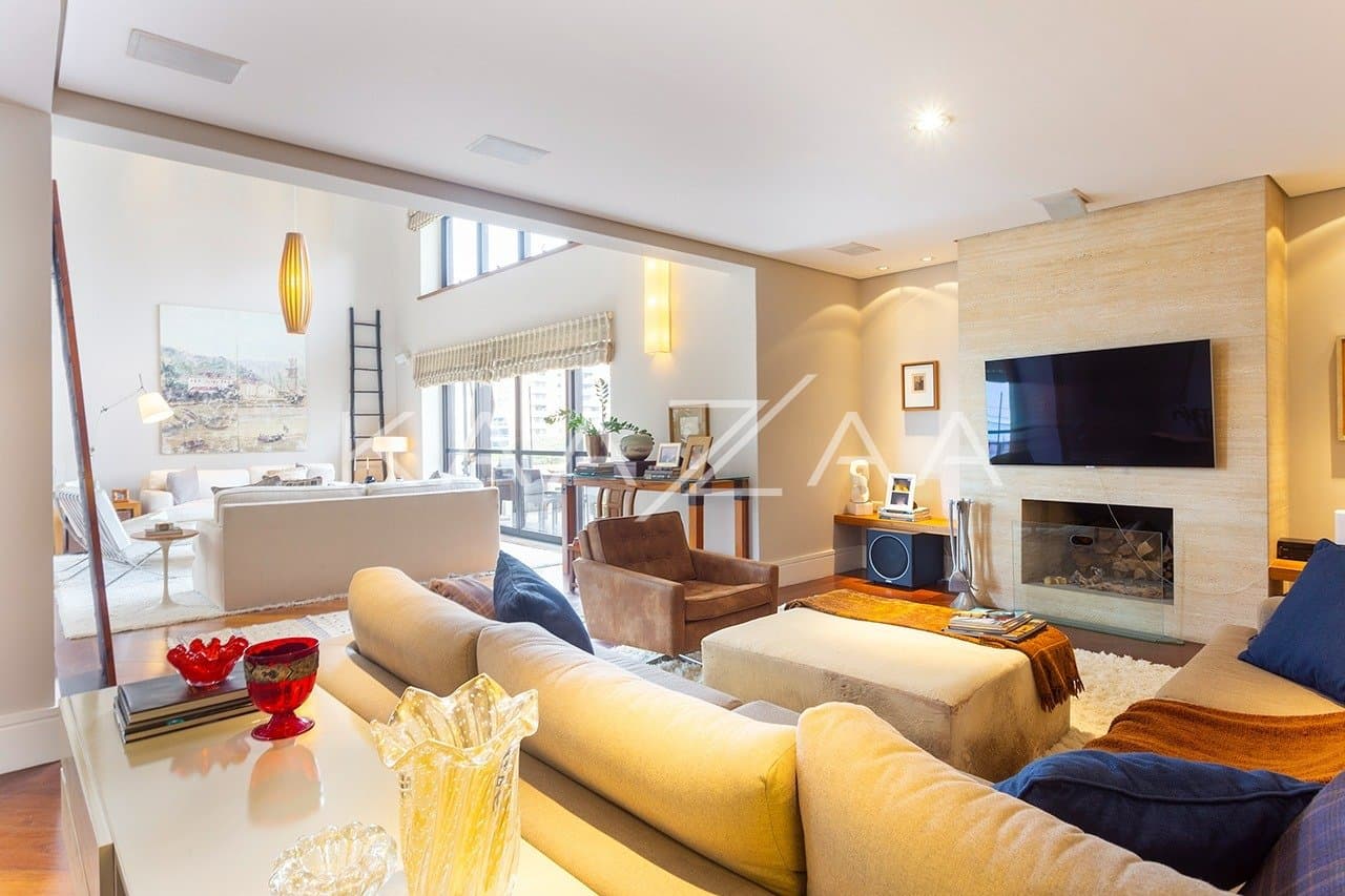 Belíssimo apartamento com pé-direito duplo em região super tranquila de Moema. - Foto 6