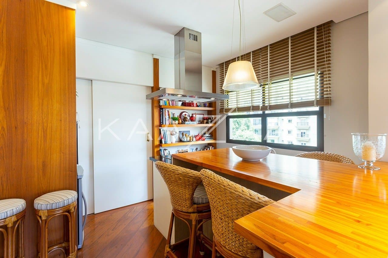 Belíssimo apartamento com pé-direito duplo em região super tranquila de Moema. - Foto 10