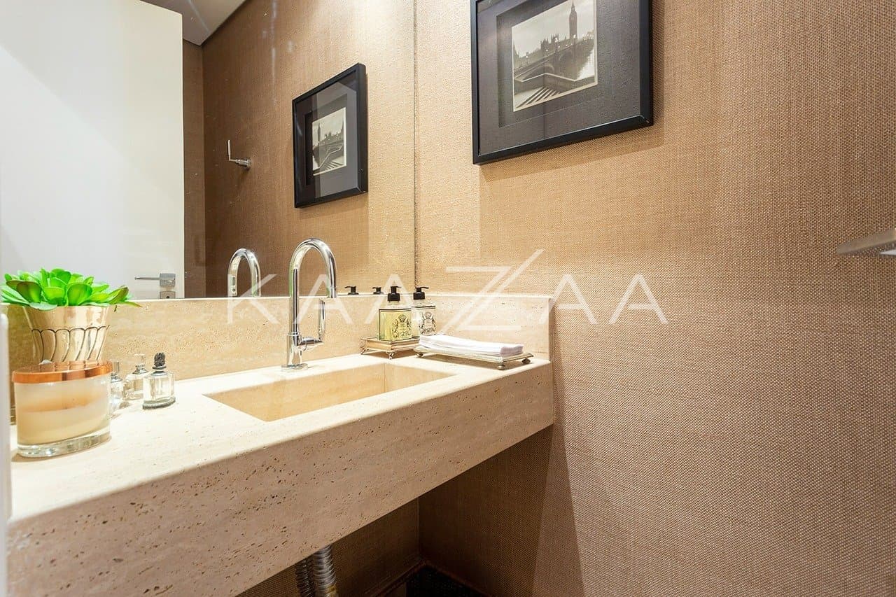 Belíssimo apartamento com pé-direito duplo em região super tranquila de Moema. - Foto 16