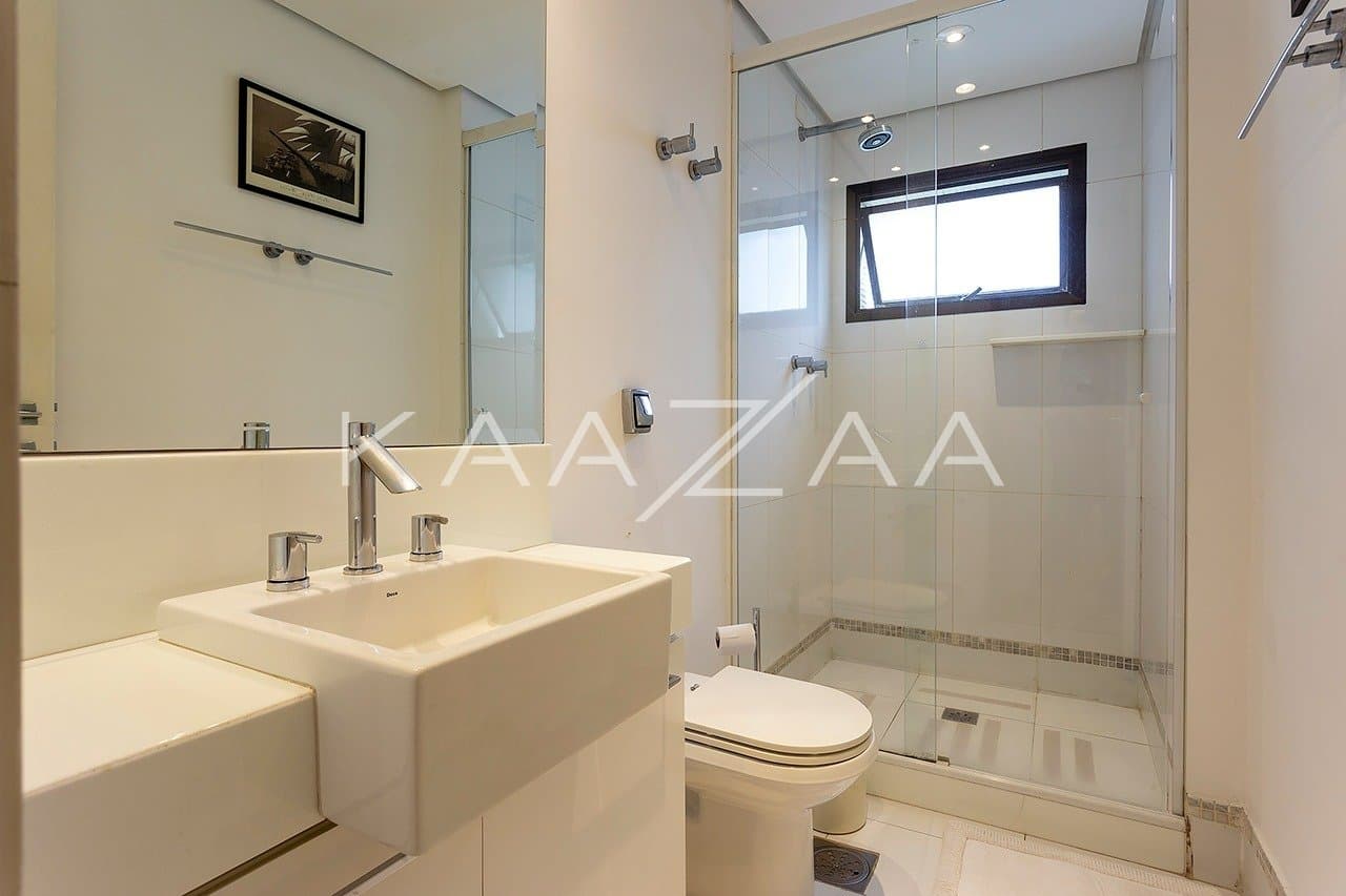 Belíssimo apartamento com pé-direito duplo em região super tranquila de Moema. - Foto 23