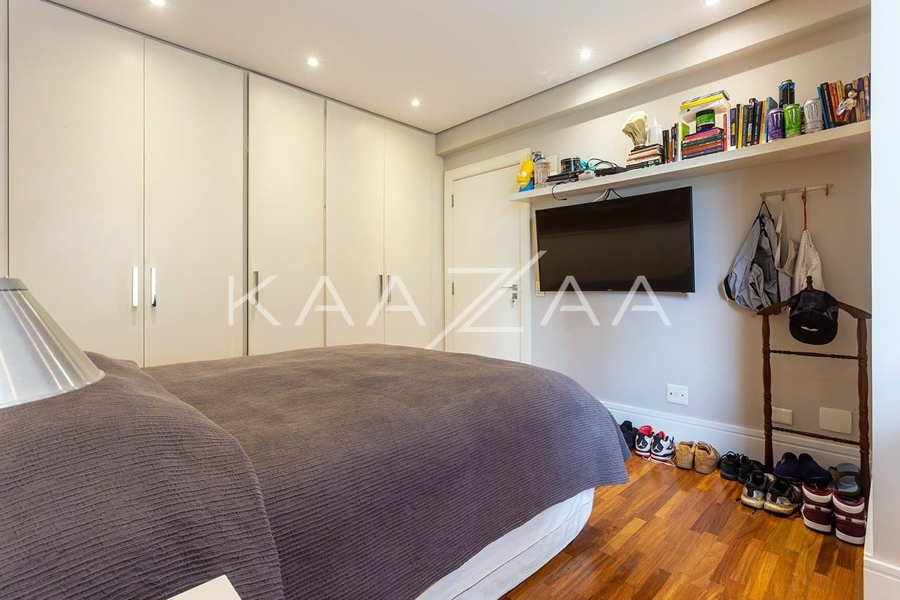 Belíssimo apartamento com pé-direito duplo em região super tranquila de Moema. - Foto 25