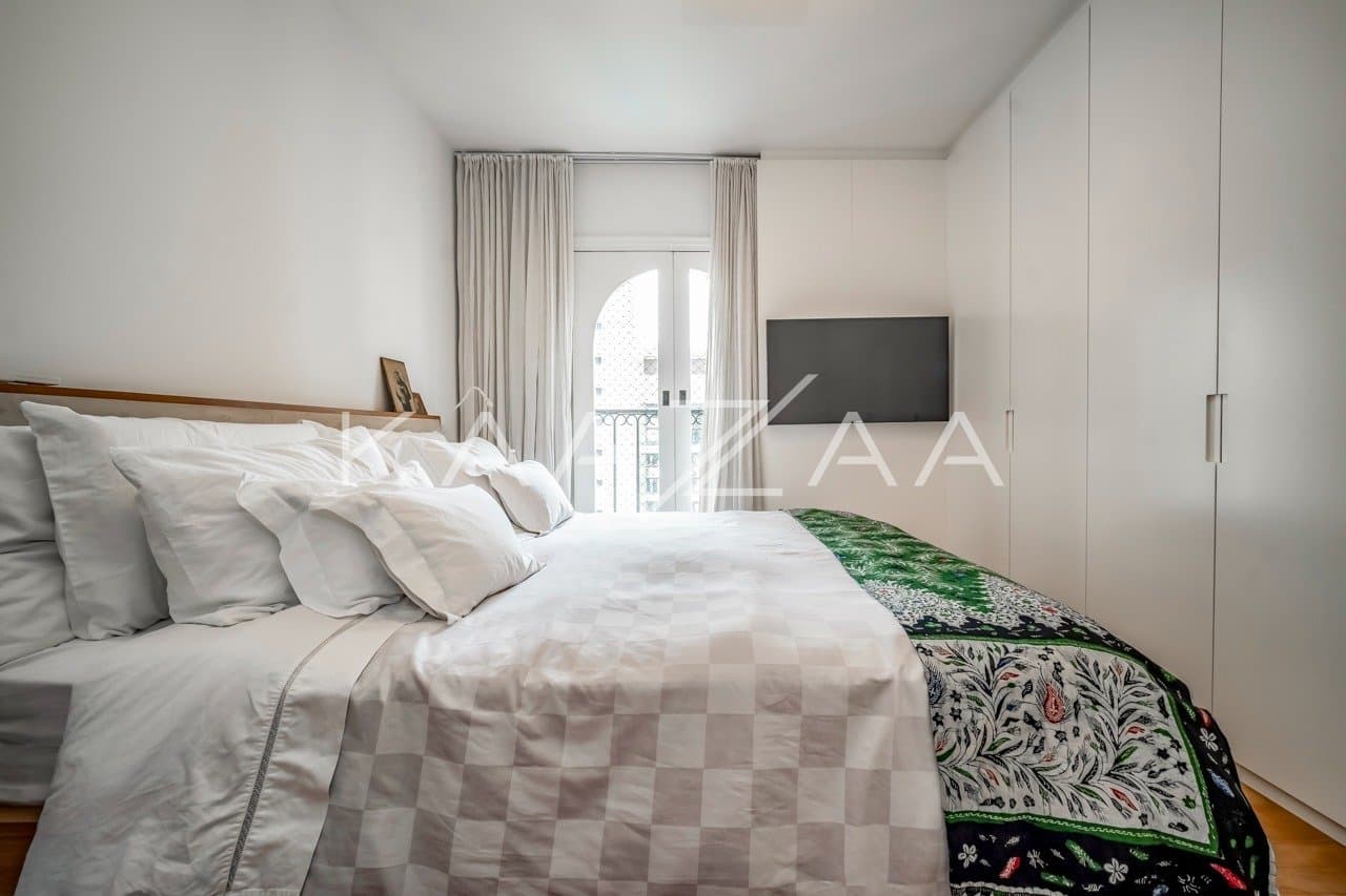 No Itaim Bibi, um apartamento lindíssimo com reforma de Marina Linhares e vista para o Parque do Povo - Foto 9