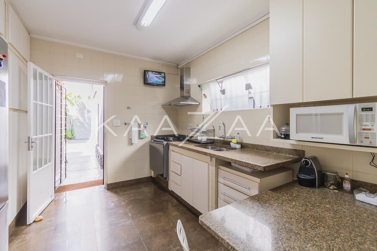 Casa com amplitude e liberdade, para reforma no Jardim Paulistano. - Foto 19