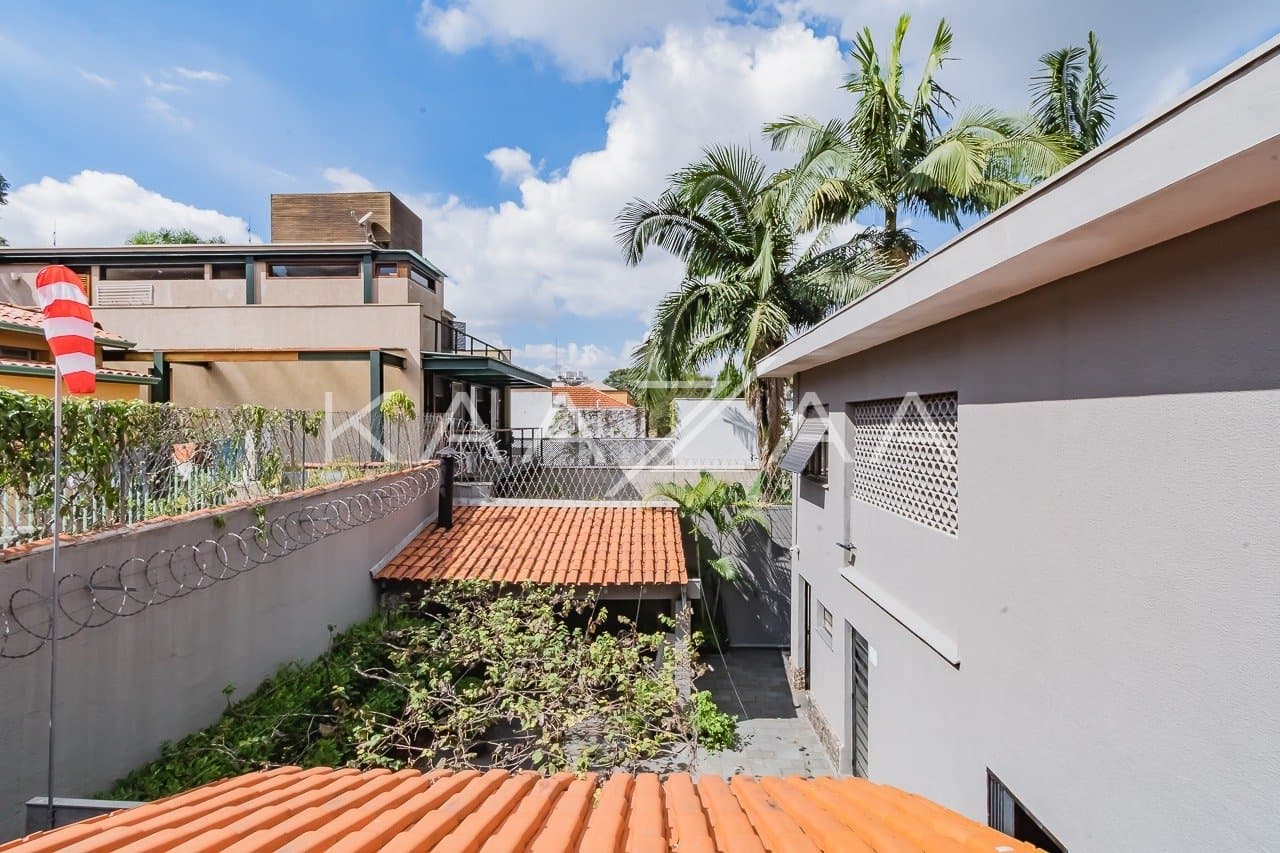 Casa com amplitude e liberdade, para reforma no Jardim Paulistano. - Foto 24