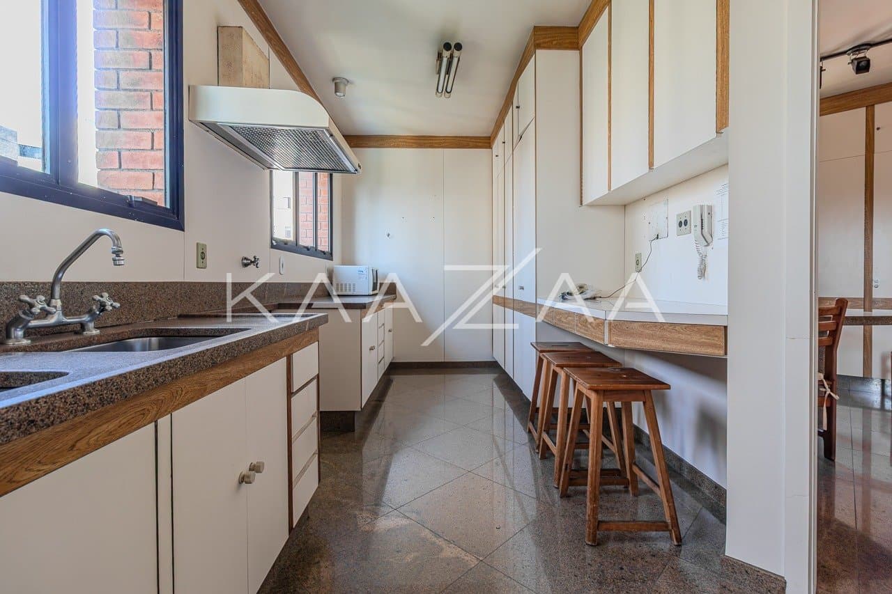 Estilo de vida confortável com lazer no prédio e tudo ao seu favor neste apartamento em Moema. - Foto 14