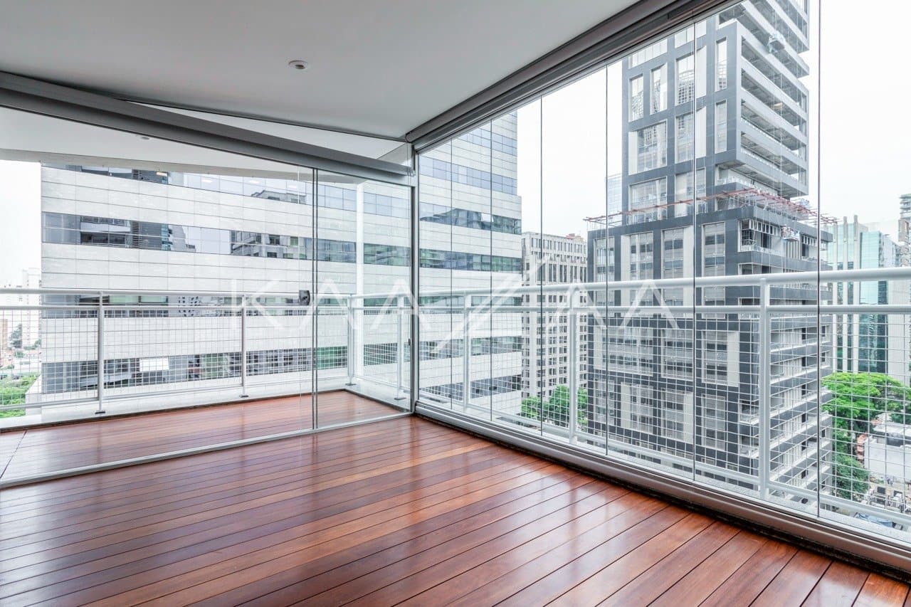 Luminoso, este apartamento no Itaim Bibi foi reformado e tem ares inspiradores. - Foto 5