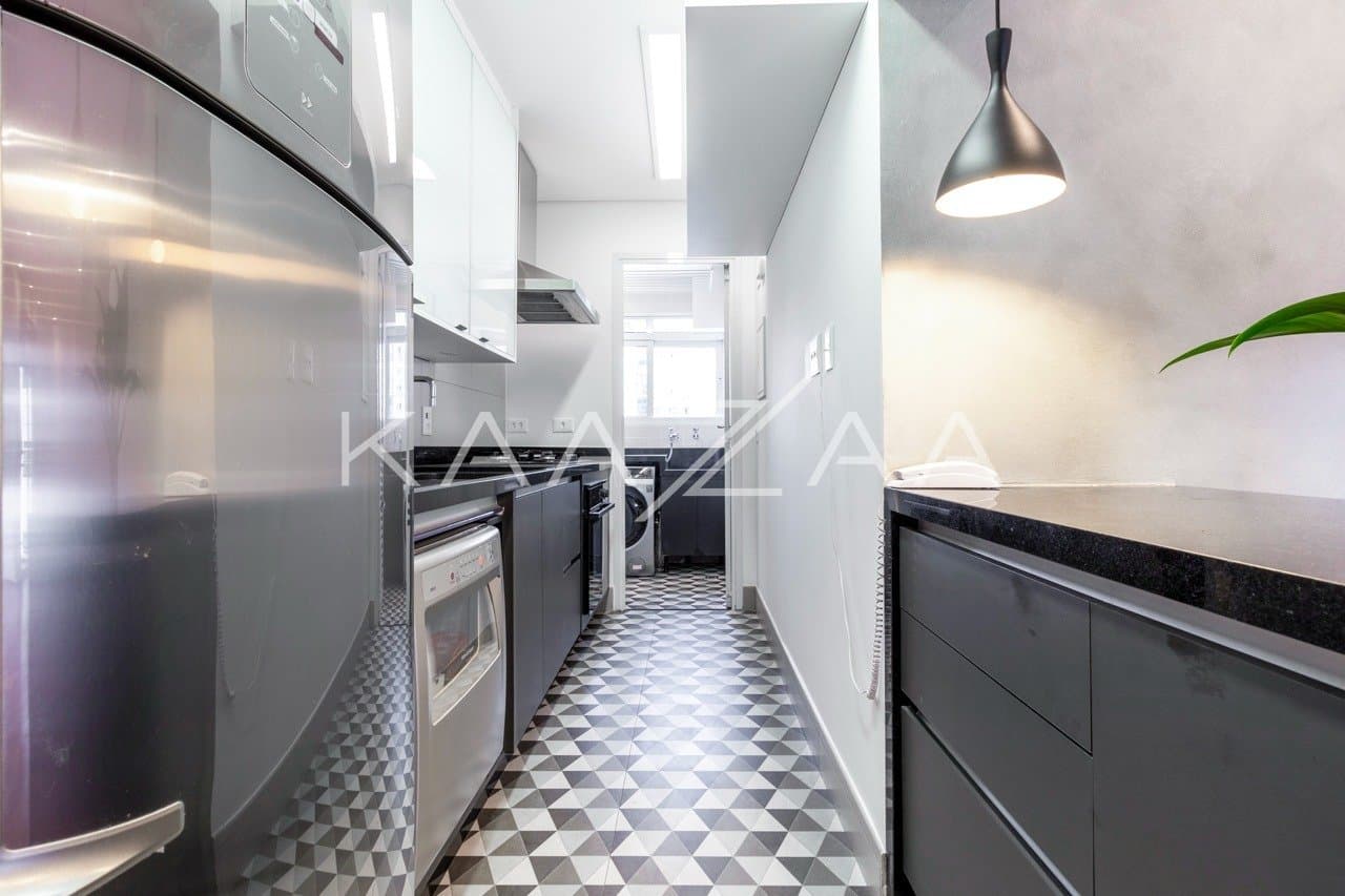 Luminoso, este apartamento no Itaim Bibi foi reformado e tem ares inspiradores. - Foto 10