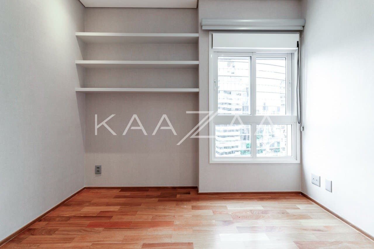 Luminoso, este apartamento no Itaim Bibi foi reformado e tem ares inspiradores. - Foto 12