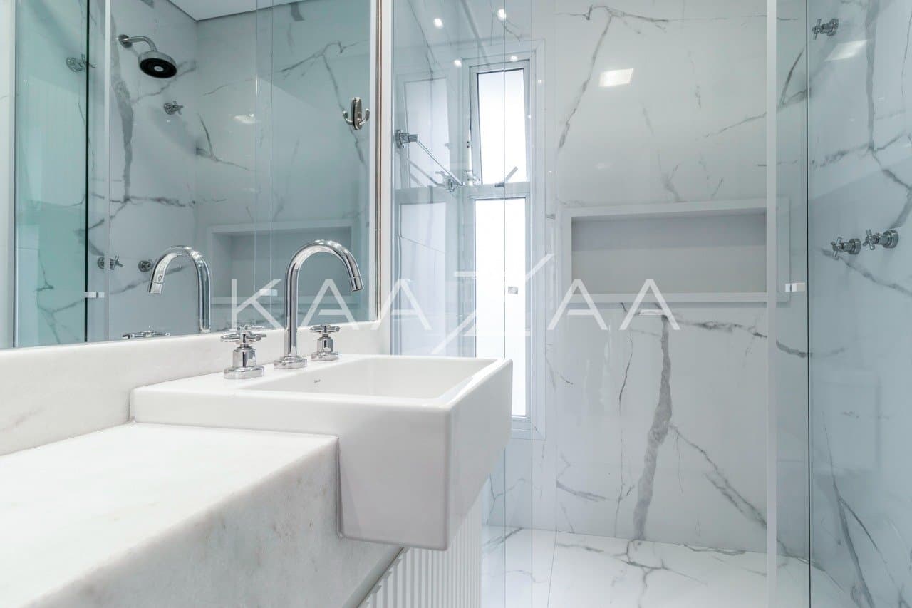 Luminoso, este apartamento no Itaim Bibi foi reformado e tem ares inspiradores. - Foto 13