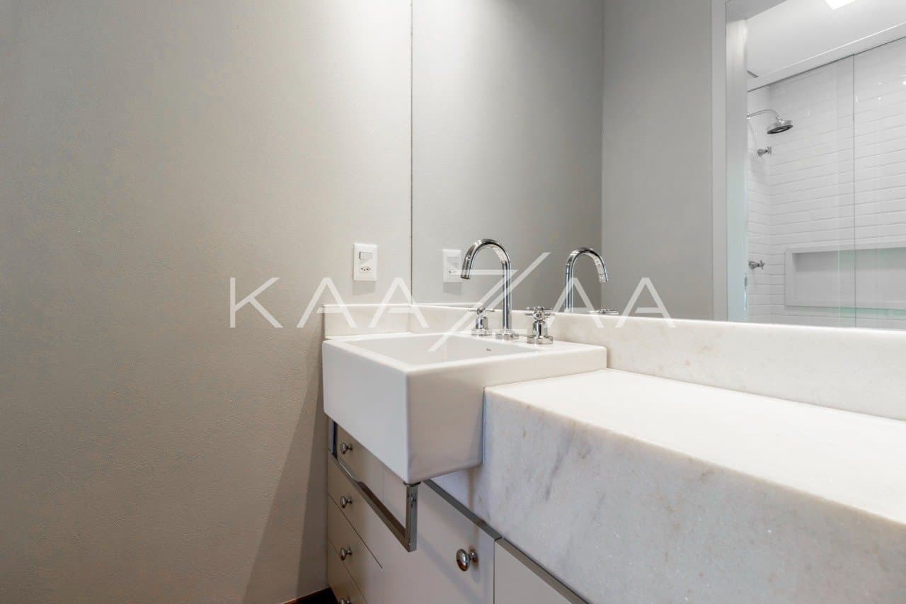 Luminoso, este apartamento no Itaim Bibi foi reformado e tem ares inspiradores. - Foto 15