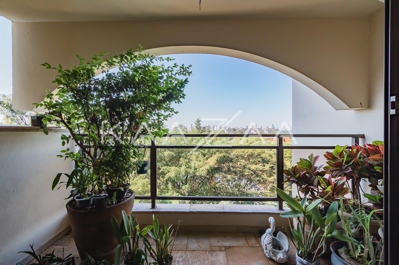 Apartamento com infinitas possibilidades e ótima localização em Alto de Pinheiros. - Foto 3