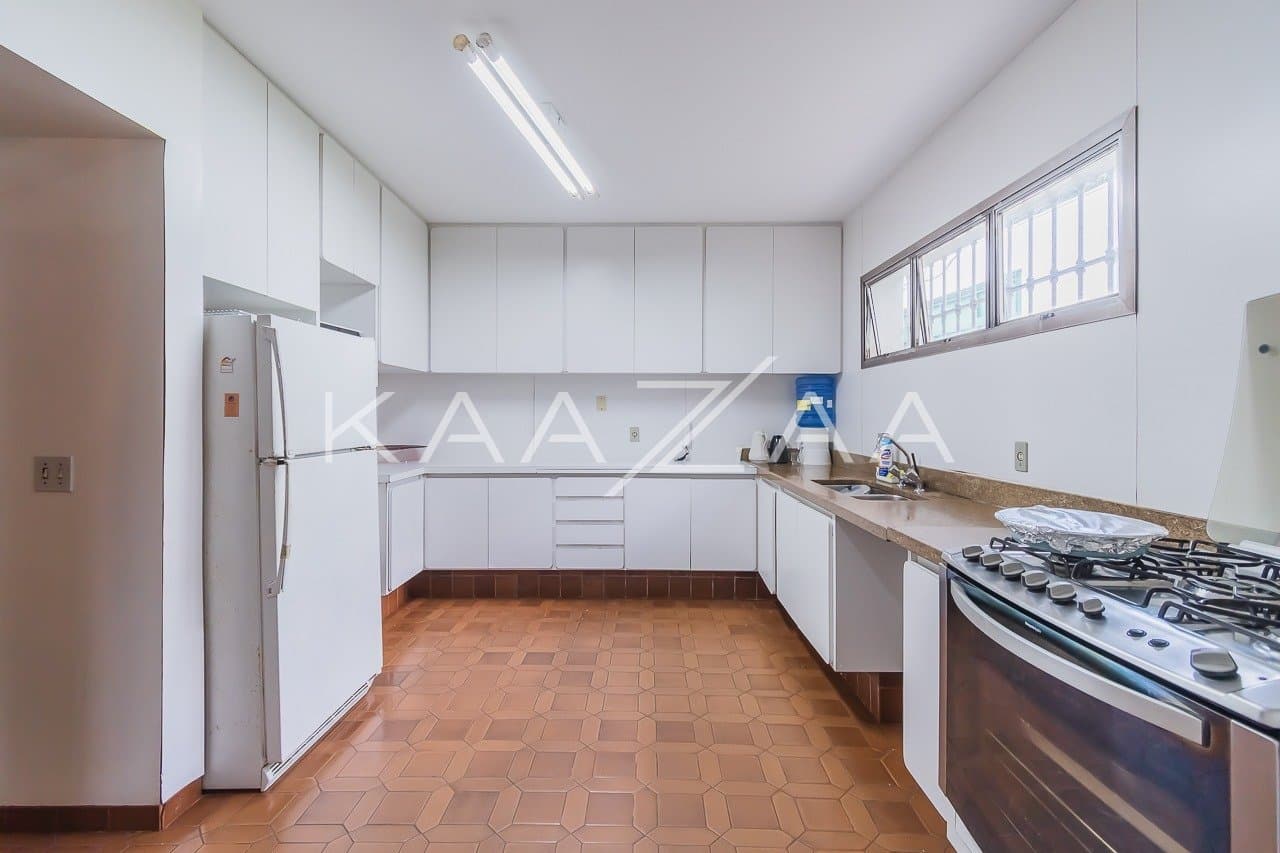 Vista cativante e área externa maravilhosa nesta casa em Cidade Jardim. - Foto 15