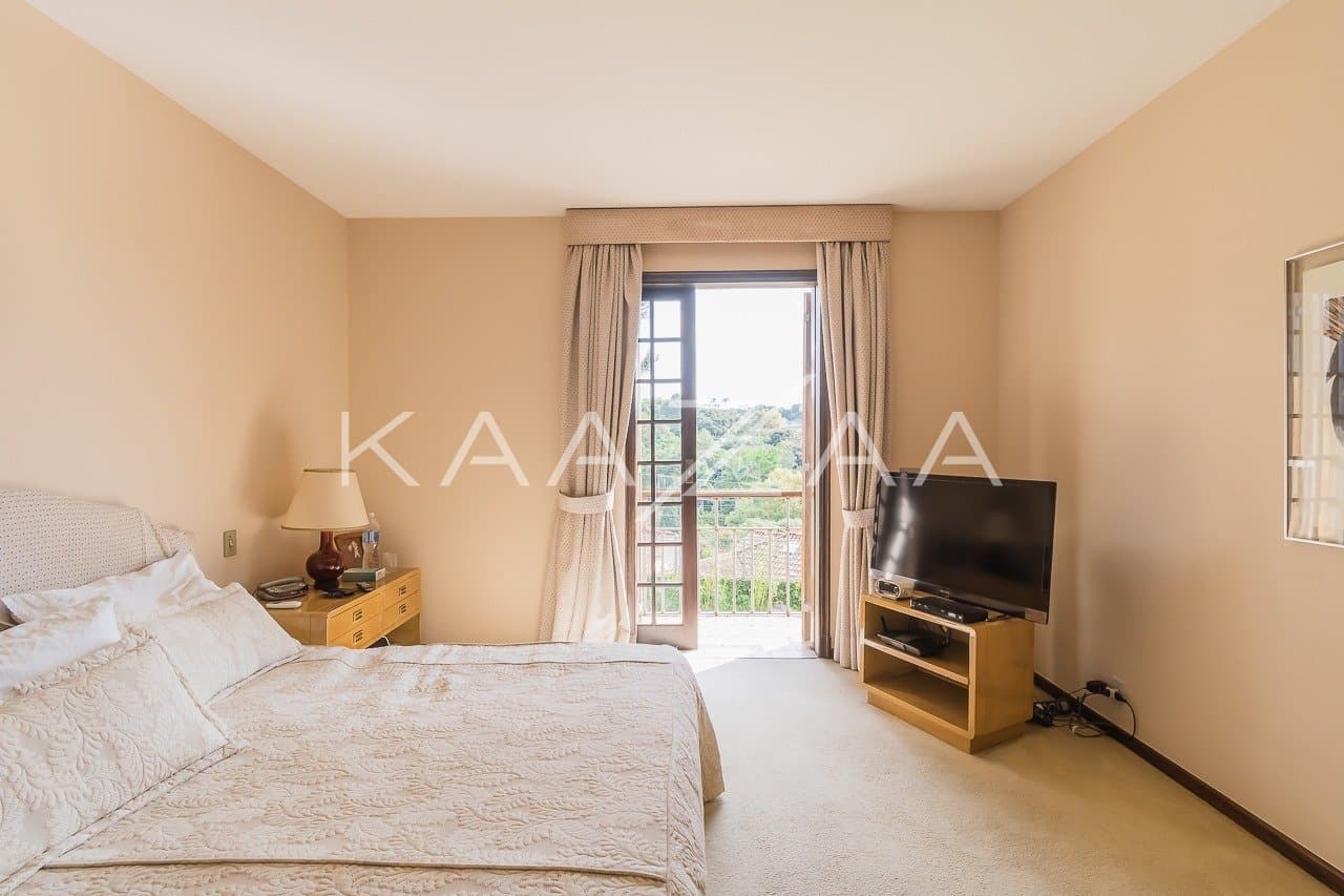 Vista cativante e área externa maravilhosa nesta casa em Cidade Jardim. - Foto 16