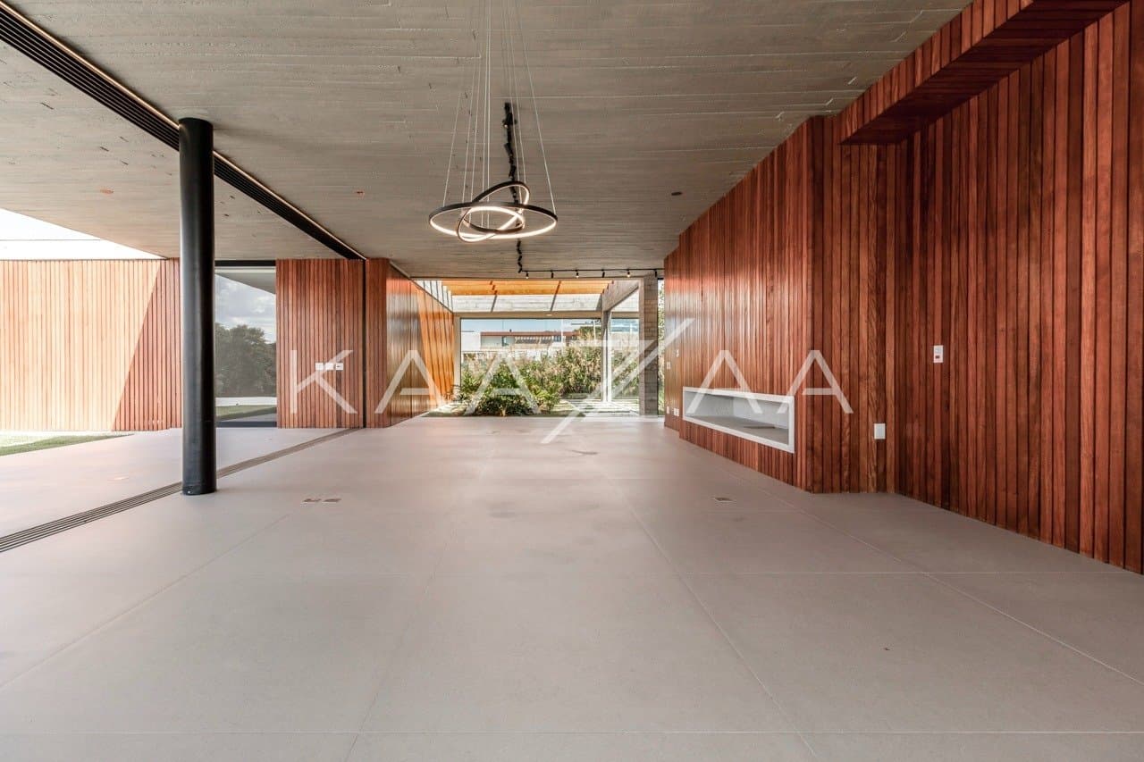 Casa em elegante diálogo com a natureza na Baroneza - Foto 9