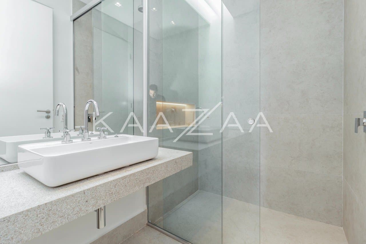 Casa em elegante diálogo com a natureza na Baroneza - Foto 17