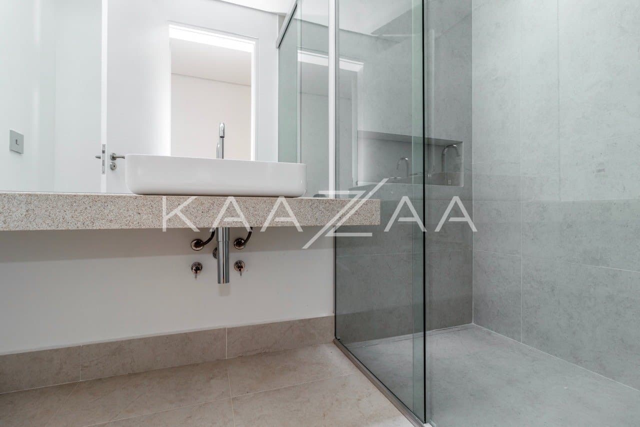 Casa em elegante diálogo com a natureza na Baroneza - Foto 21