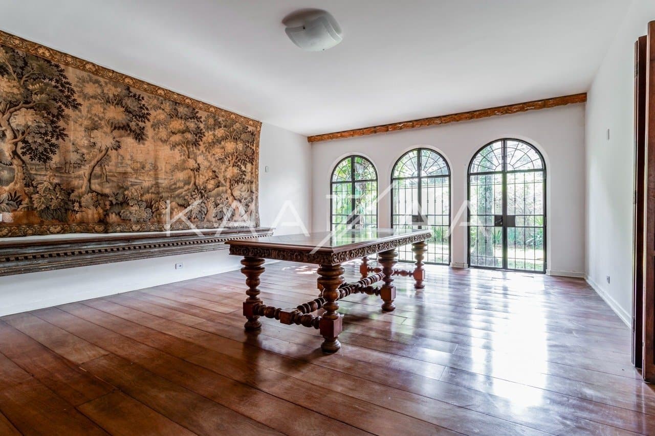 Casa cheia de estilo e completa em conforto, no Jardim América. - Foto 1