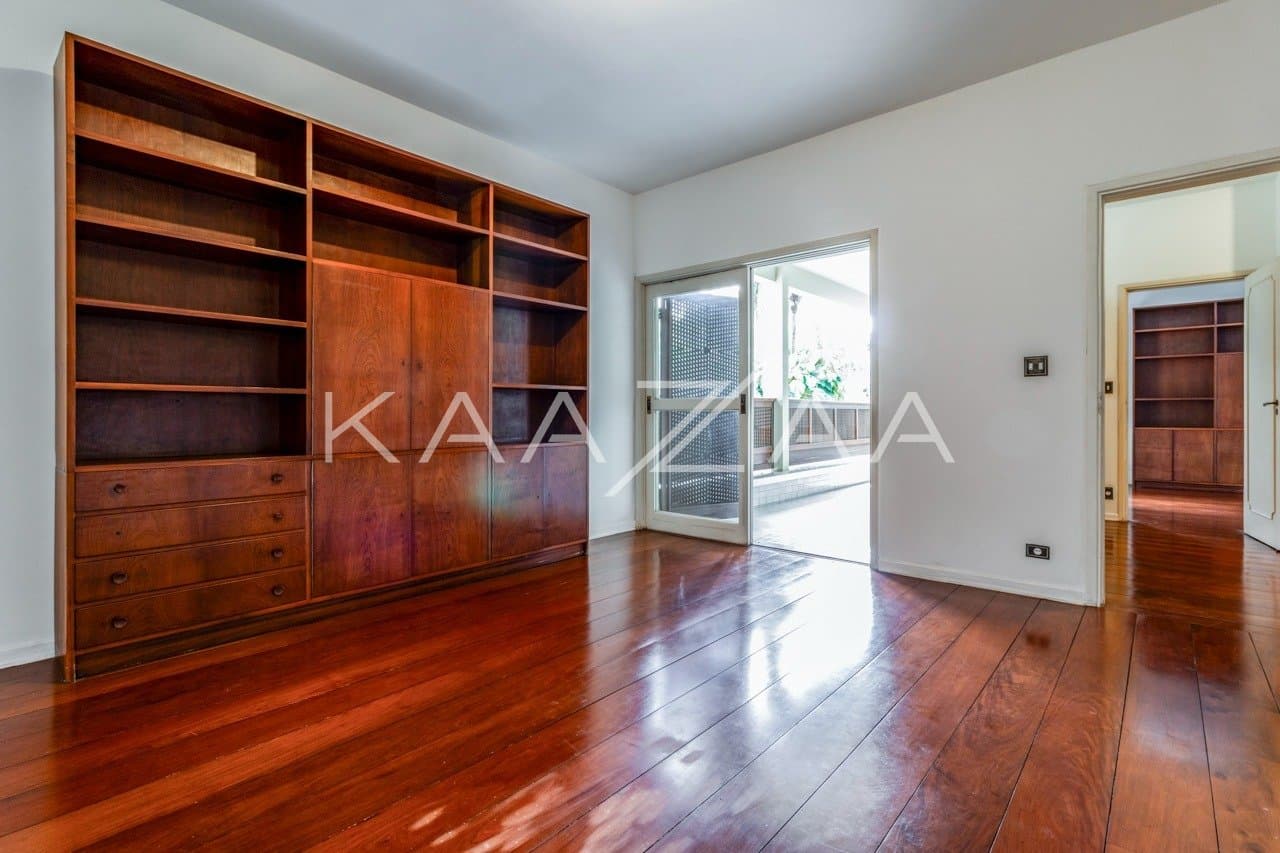 Casa cheia de estilo e completa em conforto, no Jardim América. - Foto 9