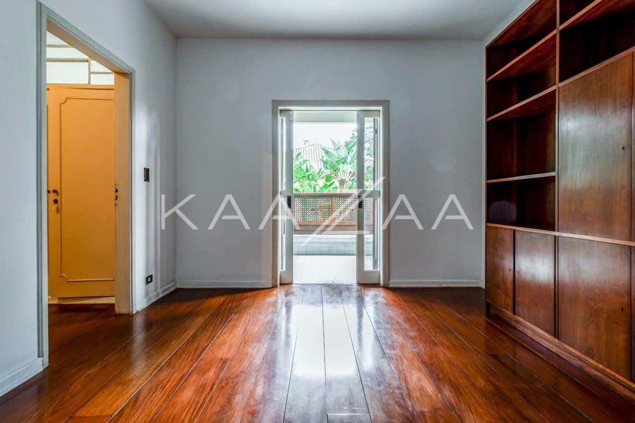 Casa cheia de estilo e completa em conforto, no Jardim América. - Foto 12