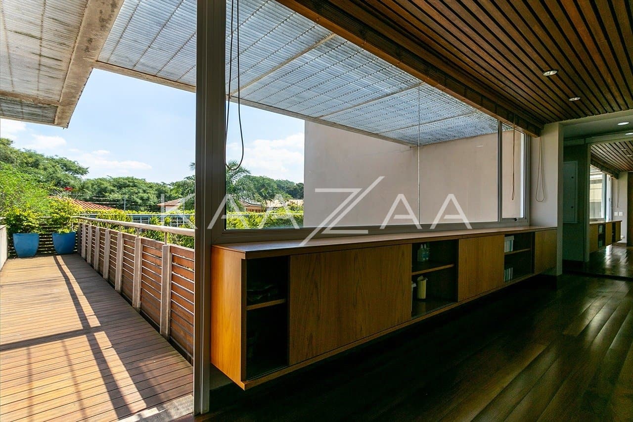 Casa com clima incrível, ótimo espaço de lazer e jardim ensolarado, no bairro Boaçava. - Foto 18