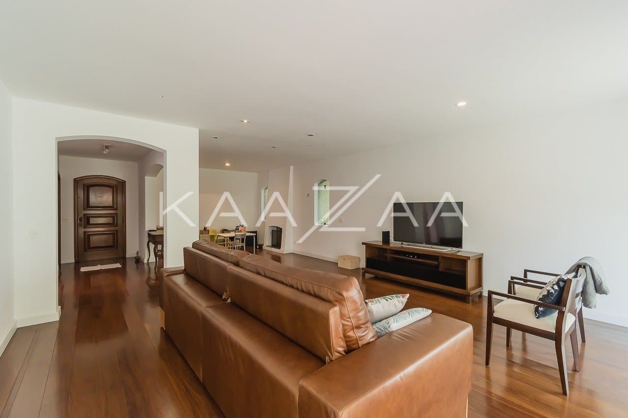 Casa com clima sossegado e muitos espaços para aproveitar, em Alto de Pinheiros. - Foto 3