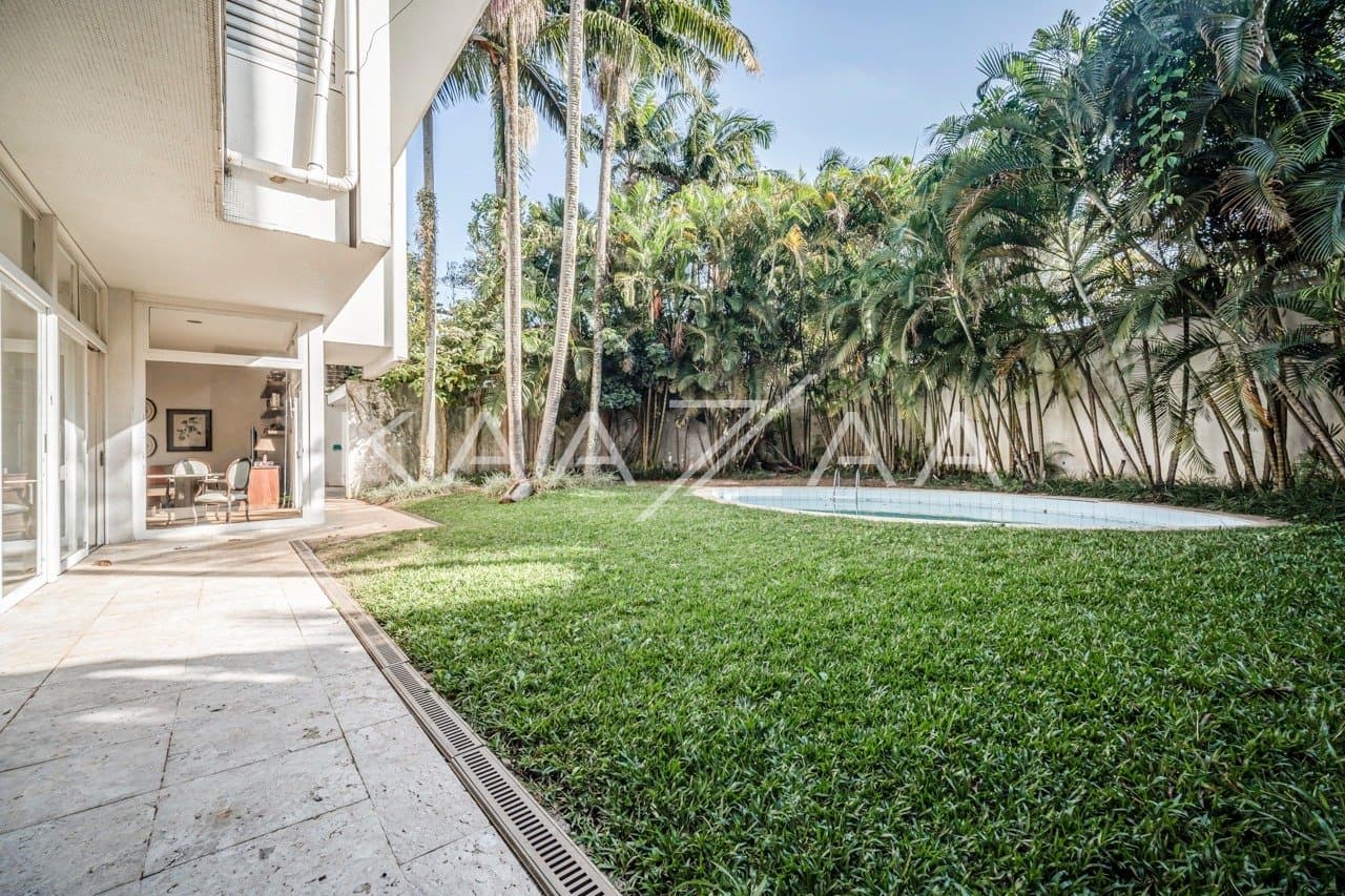 Excelente casa modernista, com lindo jardim em um amplo terreno no Jardim Europa. - Foto 4