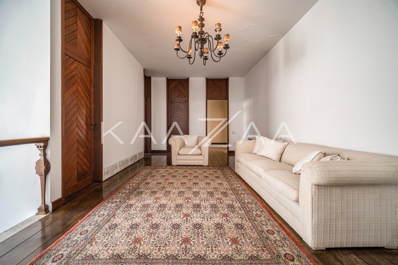 Excelente casa modernista, com lindo jardim em um amplo terreno no Jardim Europa. - Foto 19