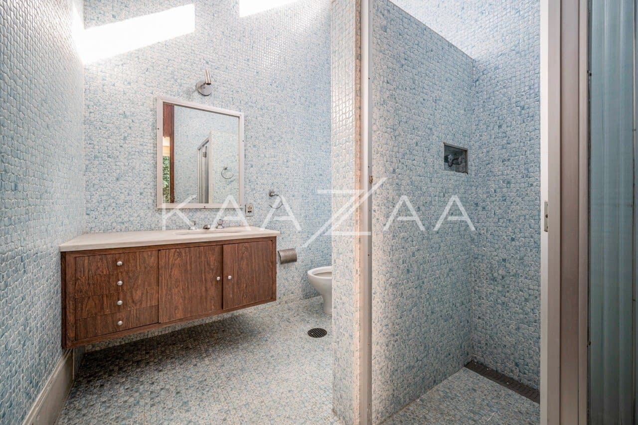 Excelente casa modernista, com lindo jardim em um amplo terreno no Jardim Europa. - Foto 21