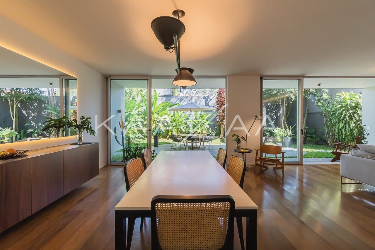 Casa rica em tecnologia, reformada e impecável em Alto de Pinheiros. - Foto 2