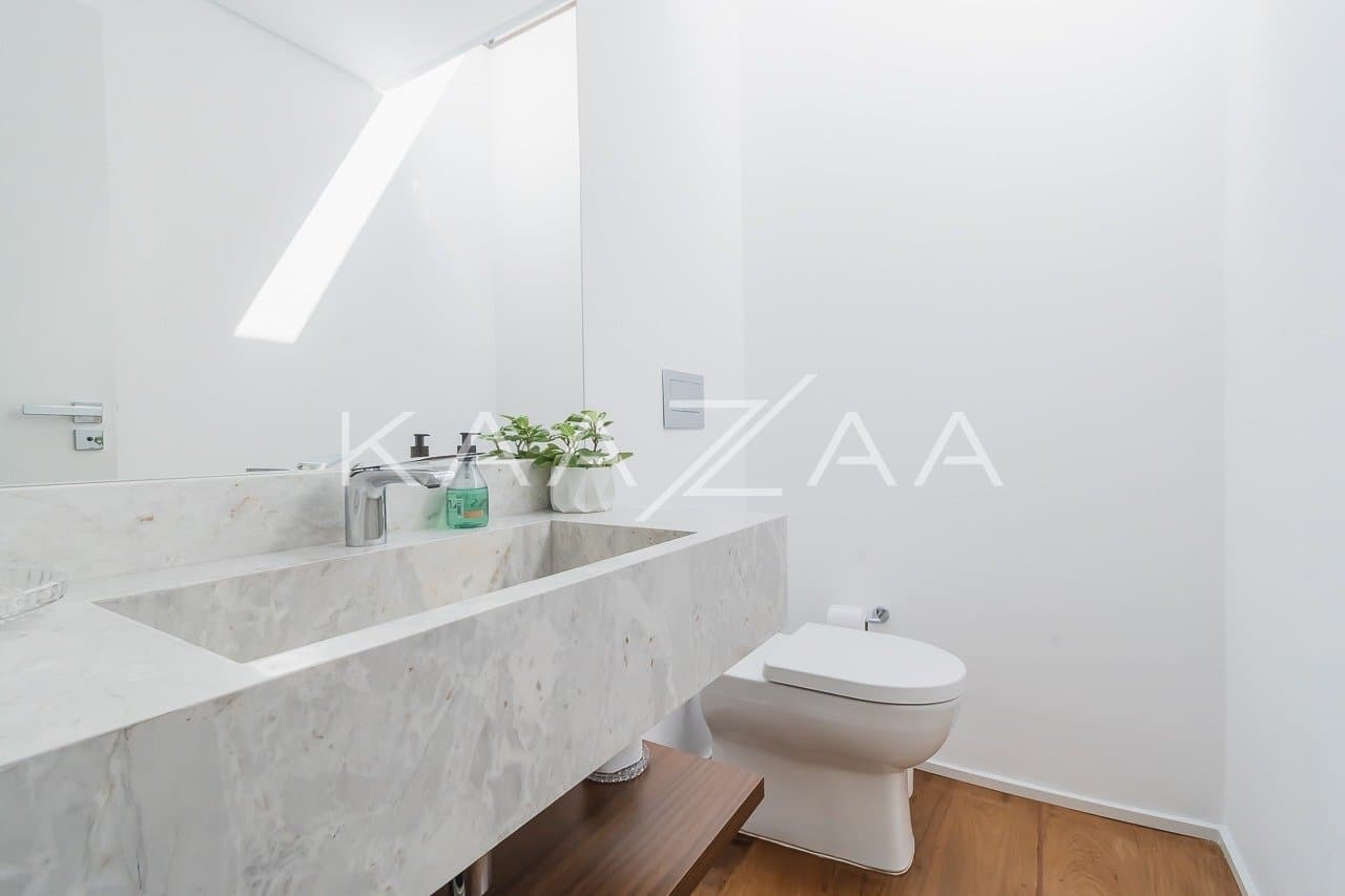 Casa rica em tecnologia, reformada e impecável em Alto de Pinheiros. - Foto 9