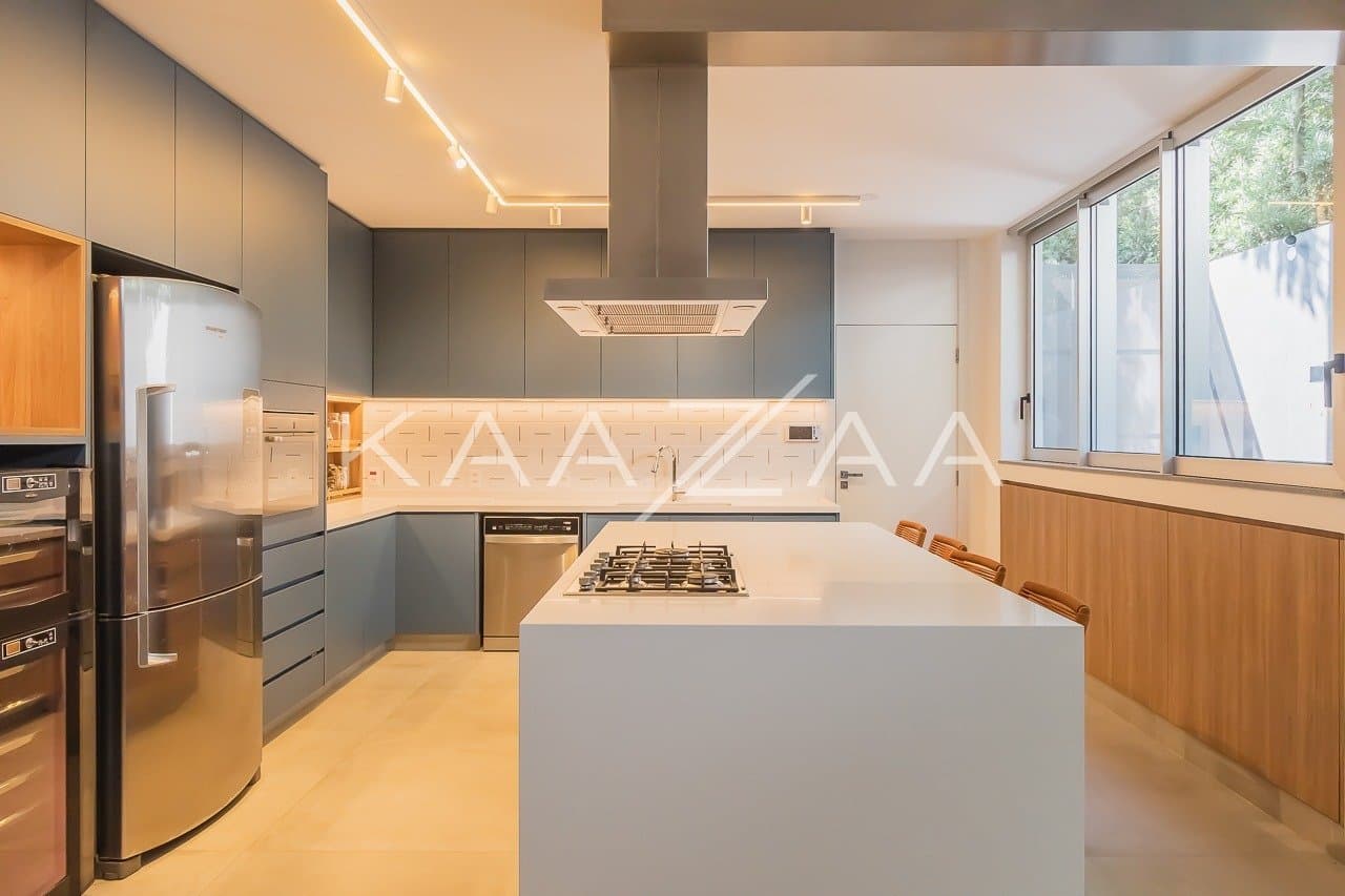 Casa rica em tecnologia, reformada e impecável em Alto de Pinheiros. - Foto 11