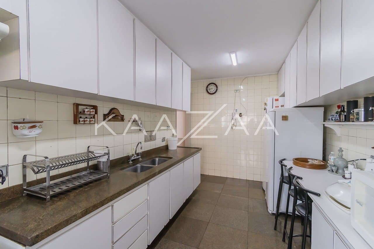 Apartamento com detalhes clássicos ótima localização no Itaim Bibi. - Foto 12