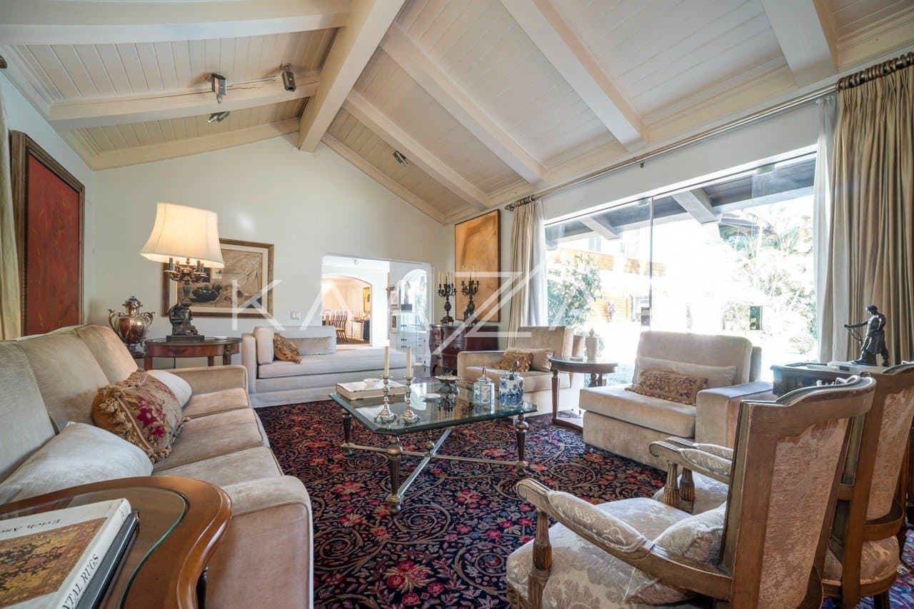 Terreno amplo, arquitetura diferenciada e localização estratégica. Casa em Cidade Jardim. - Foto 8