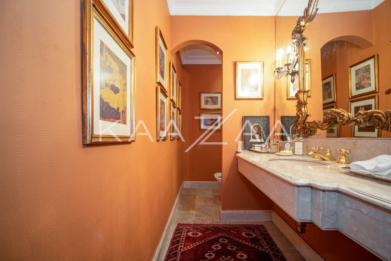 Terreno amplo, arquitetura diferenciada e localização estratégica. Casa em Cidade Jardim. - Foto 15