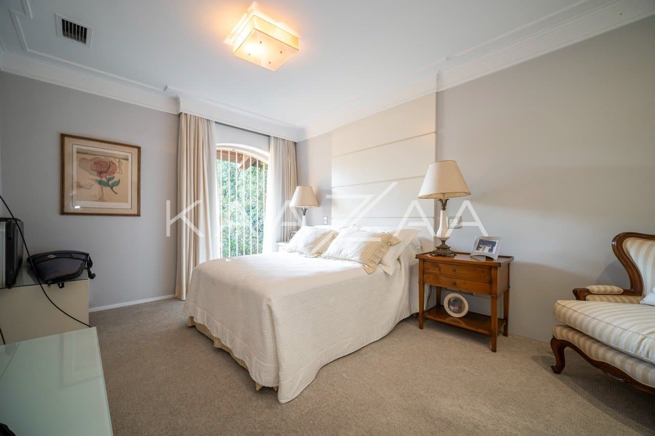 Terreno amplo, arquitetura diferenciada e localização estratégica. Casa em Cidade Jardim. - Foto 23