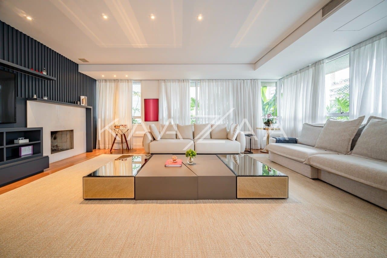 Conforto e amplitude no Itaim Bibi. Apartamento lindíssimo com vista para a copa das árvores. - Foto 1