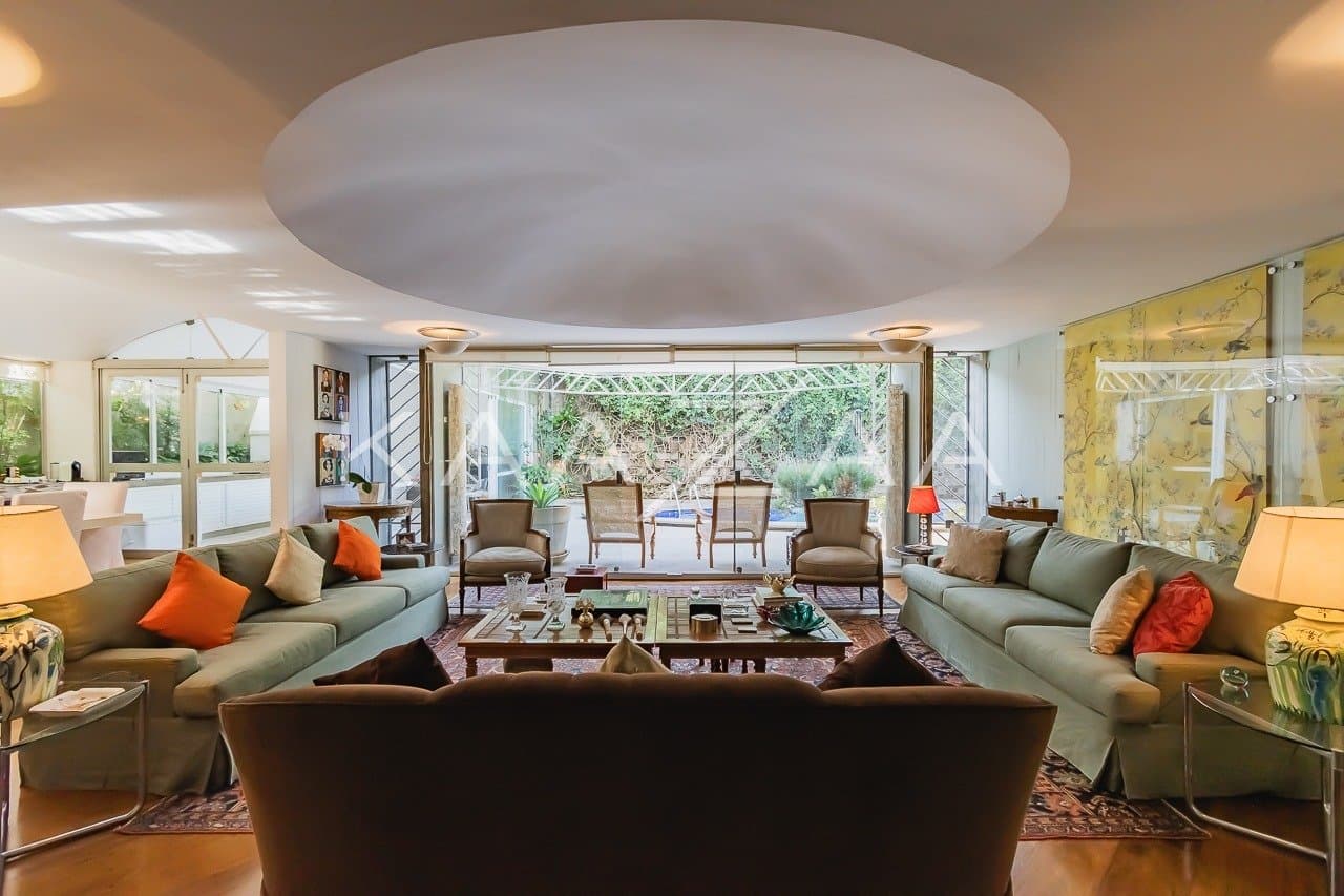 Casa espaçosa com 555 m² de bem-estar em Alto de Pinheiros, perfeita para receber. - Foto 7