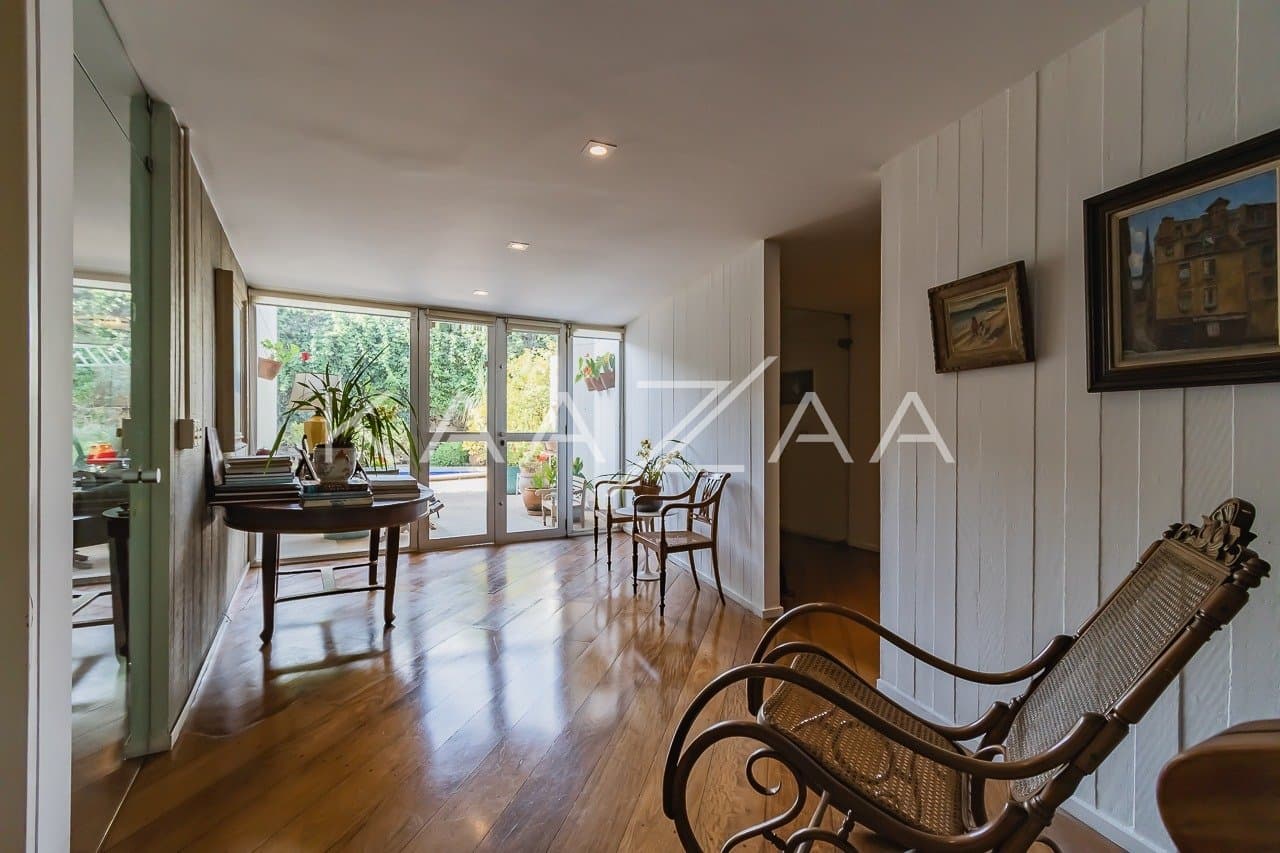 Casa espaçosa com 555 m² de bem-estar em Alto de Pinheiros, perfeita para receber. - Foto 16