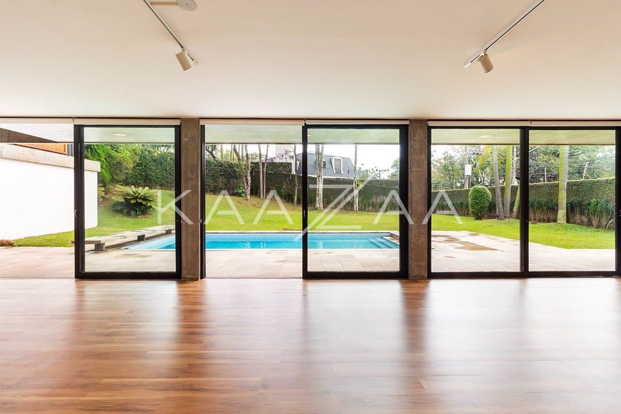 Amplitude e elegância nesta casa em Cidade Jardim. - Foto 6