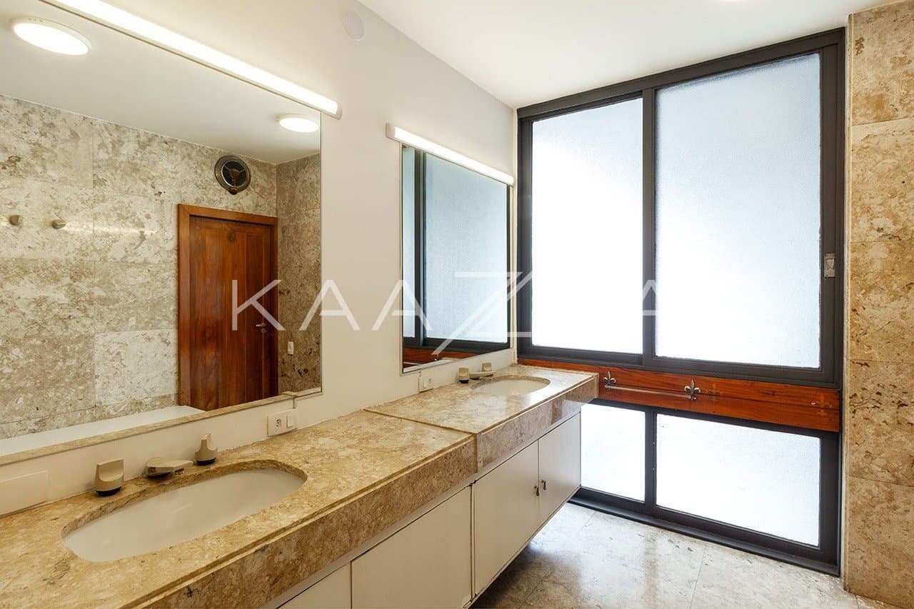 Amplitude e elegância nesta casa em Cidade Jardim. - Foto 16