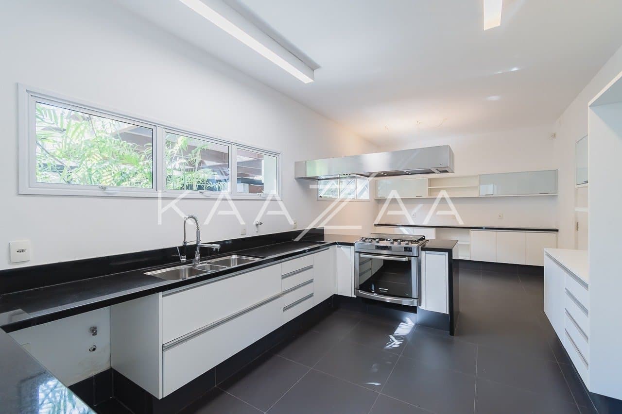 Casa charmosa localizada em rua desejada de Alto de Pinheiros. - Foto 11