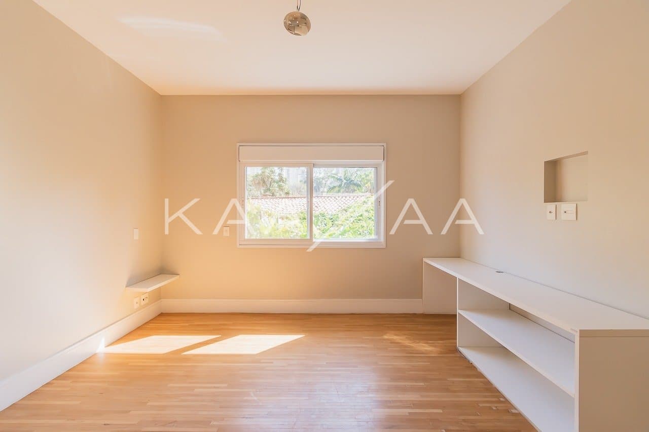 Casa charmosa localizada em rua desejada de Alto de Pinheiros. - Foto 17