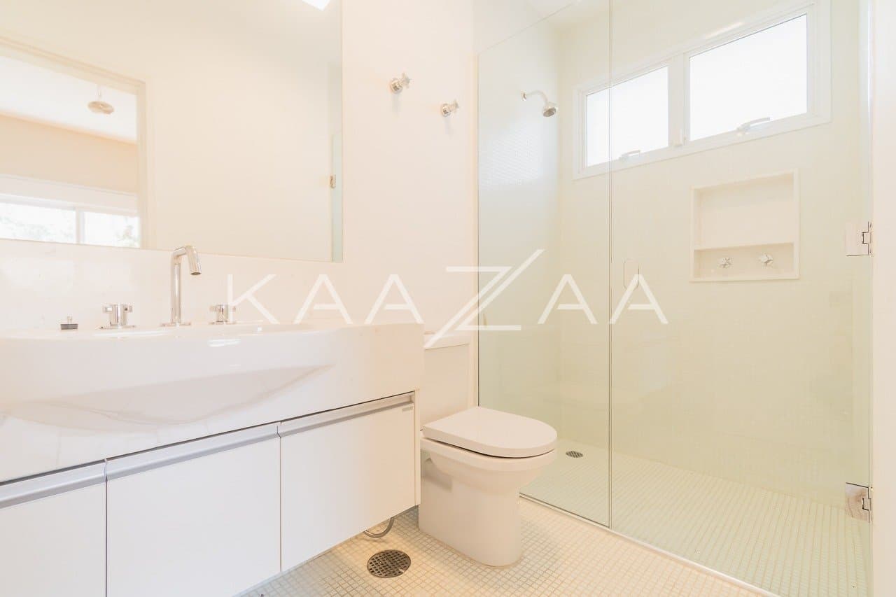 Casa charmosa localizada em rua desejada de Alto de Pinheiros. - Foto 18