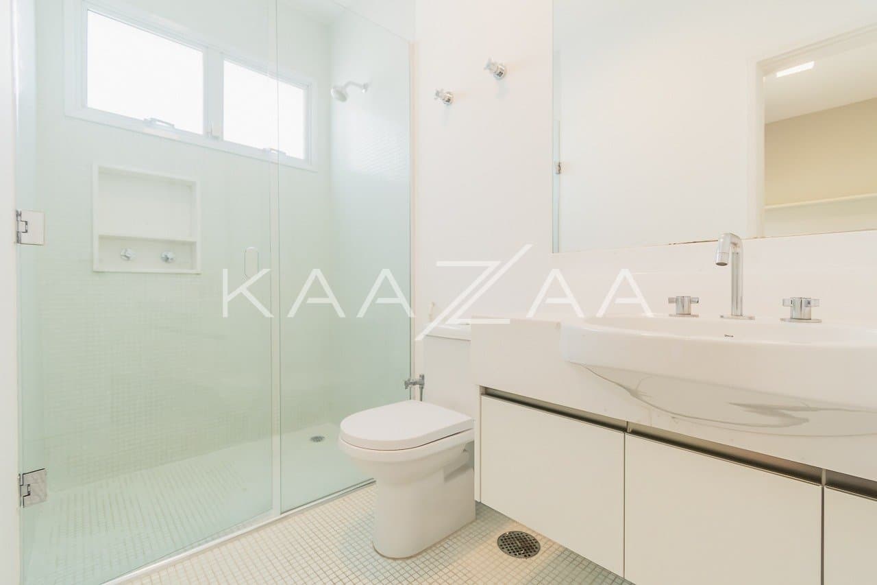 Casa charmosa localizada em rua desejada de Alto de Pinheiros. - Foto 20