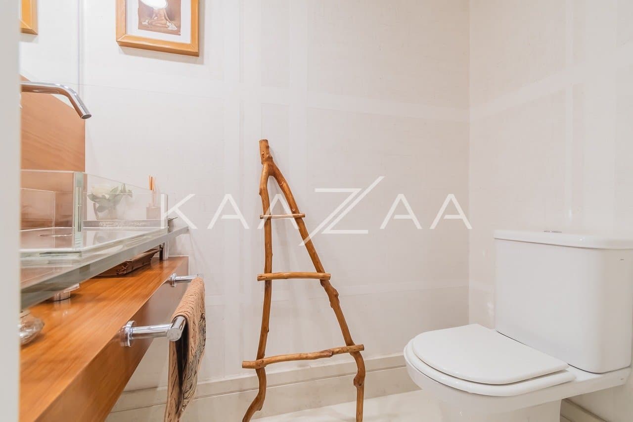 Harmonia clássica e moderna neste apartamento em Moema. - Foto 10