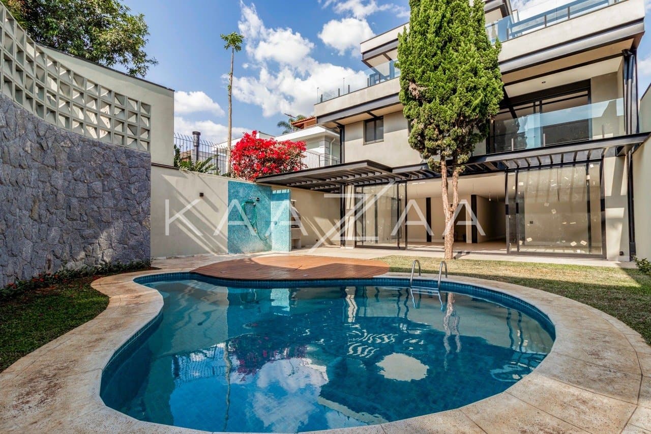 Casa contemporânea com jardim e elevador, no Jardim Paulista. - Foto 2