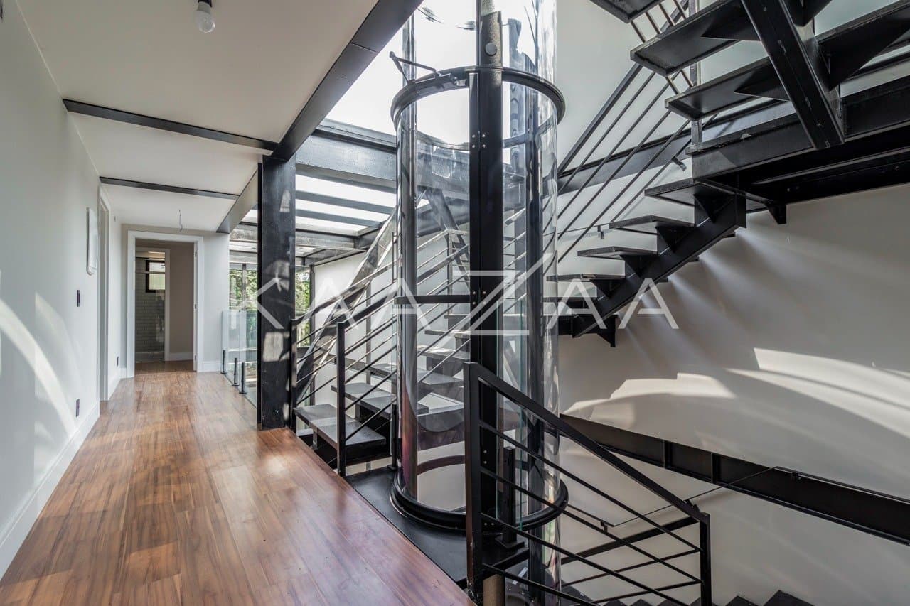 Casa contemporânea com jardim e elevador, no Jardim Paulista. - Foto 14