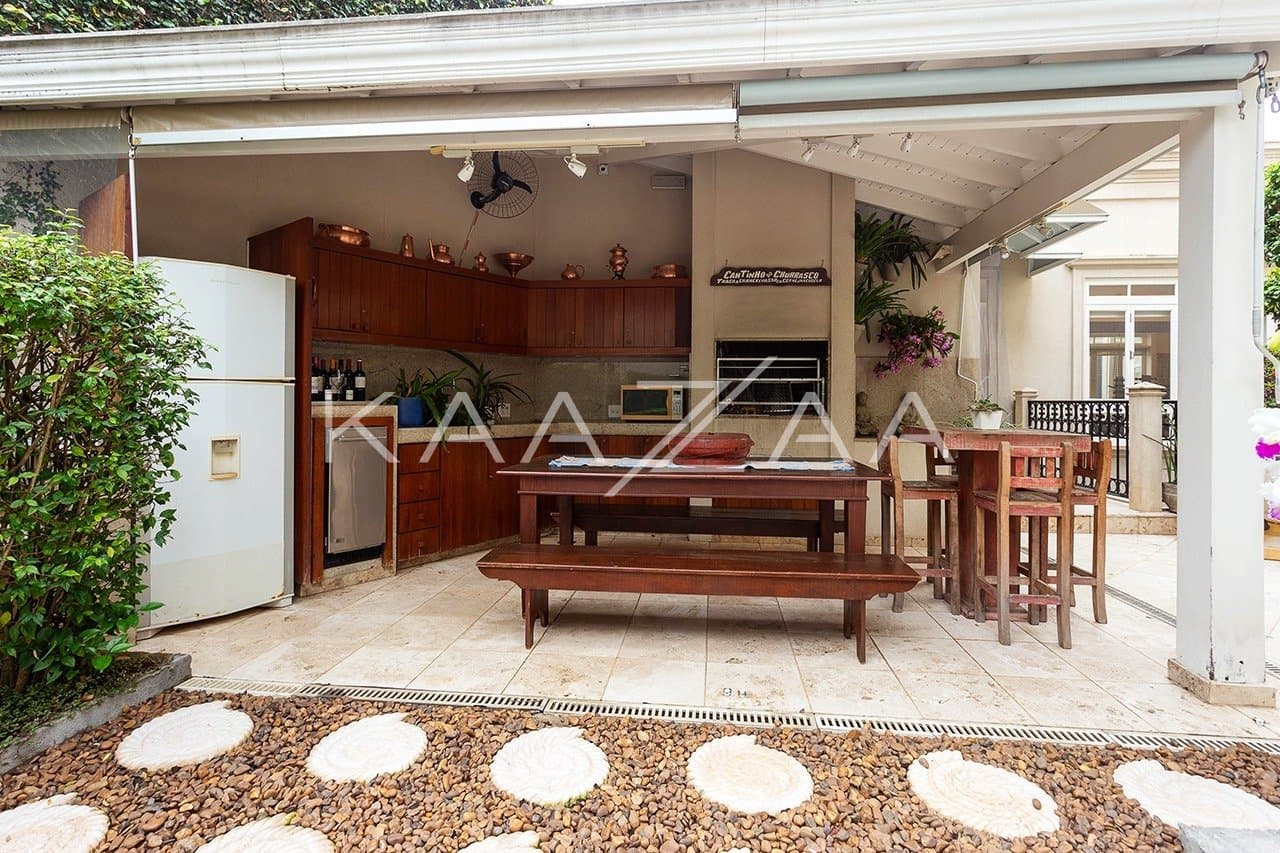 Casa magnífica perto da praça, em Alto de Pinheiros. - Foto 4