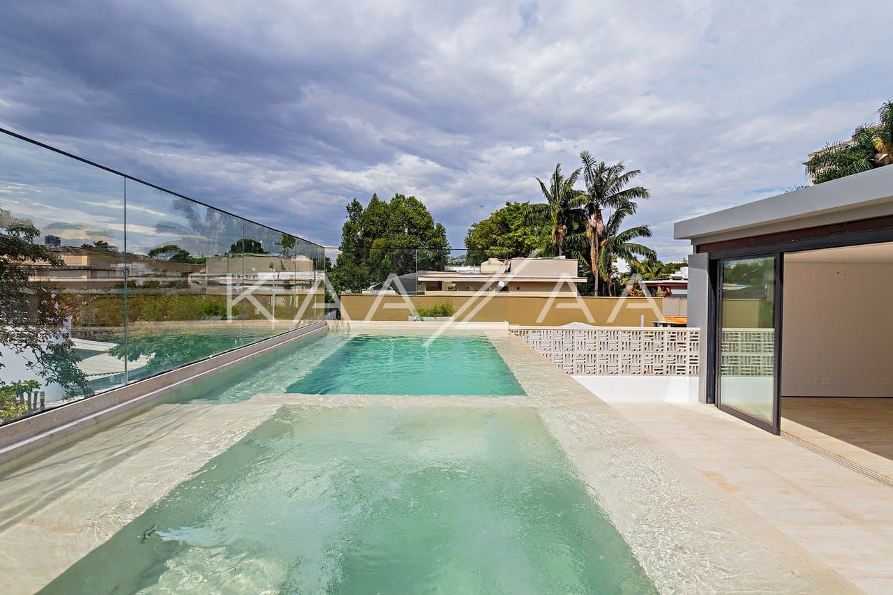 Casa nova contemporânea em rua fechada próxima aos Clubes Pinheiros, Hebraica e Shopping Iguatemi - Foto 1