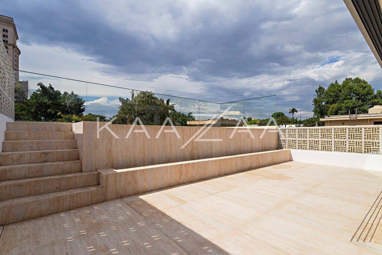 Casa nova contemporânea em rua fechada próxima aos Clubes Pinheiros, Hebraica e Shopping Iguatemi - Foto 4